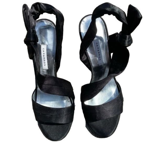 Caparros Satin Look Black Heels Size 7.5B - Picture 1 of 4